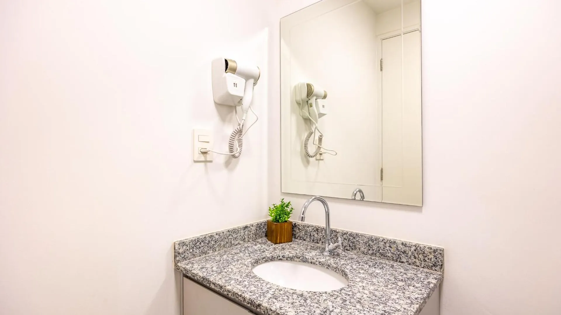 Apartment Easy Star - Lindo Studio Ao Na Avenida Vergueiro - Ra03I Sao Paulo